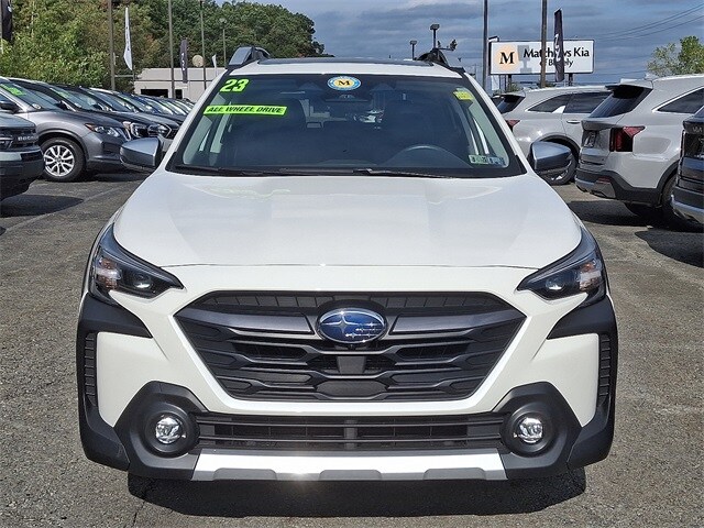 2023 Subaru Outback Touring photo 2