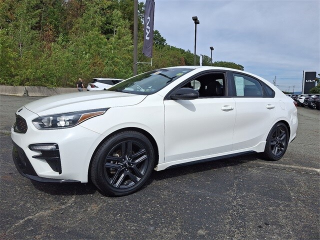 2021 Kia Forte GT-Line photo 3