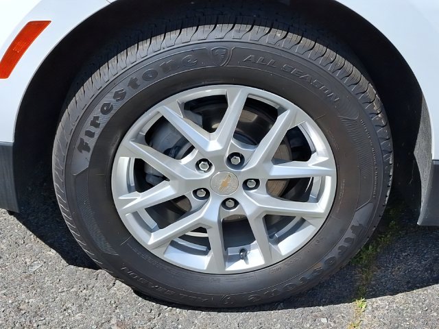 Additional photo of vehicle.