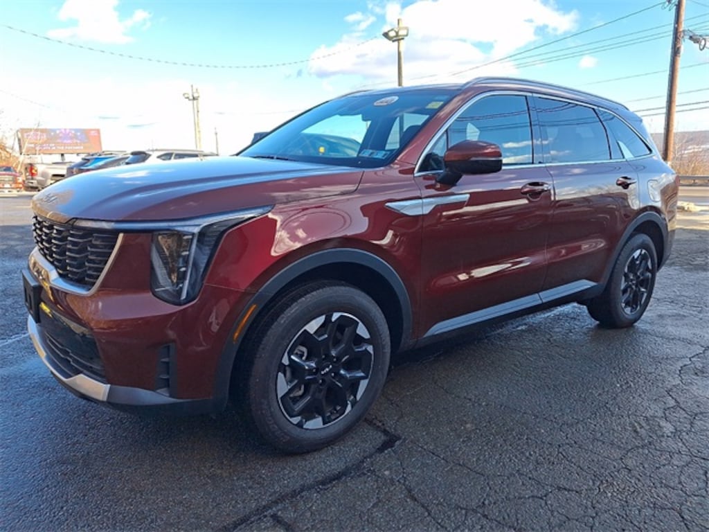 Certified 2025 Kia Sorento S SUV