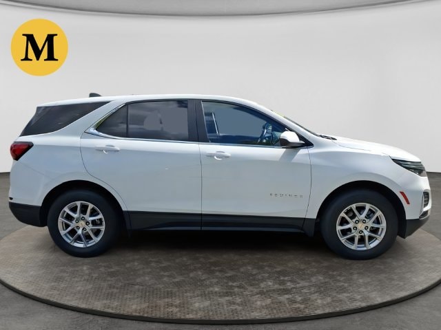 Additional photo of vehicle.