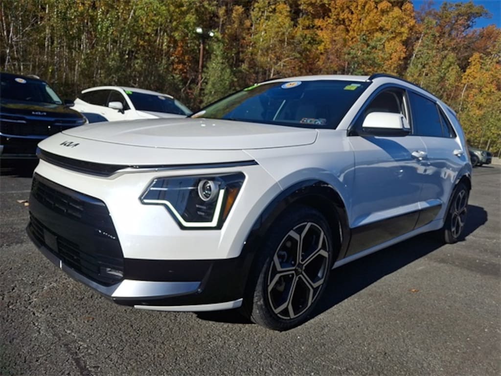 Certified 2023 Kia Niro EX Touring SUV