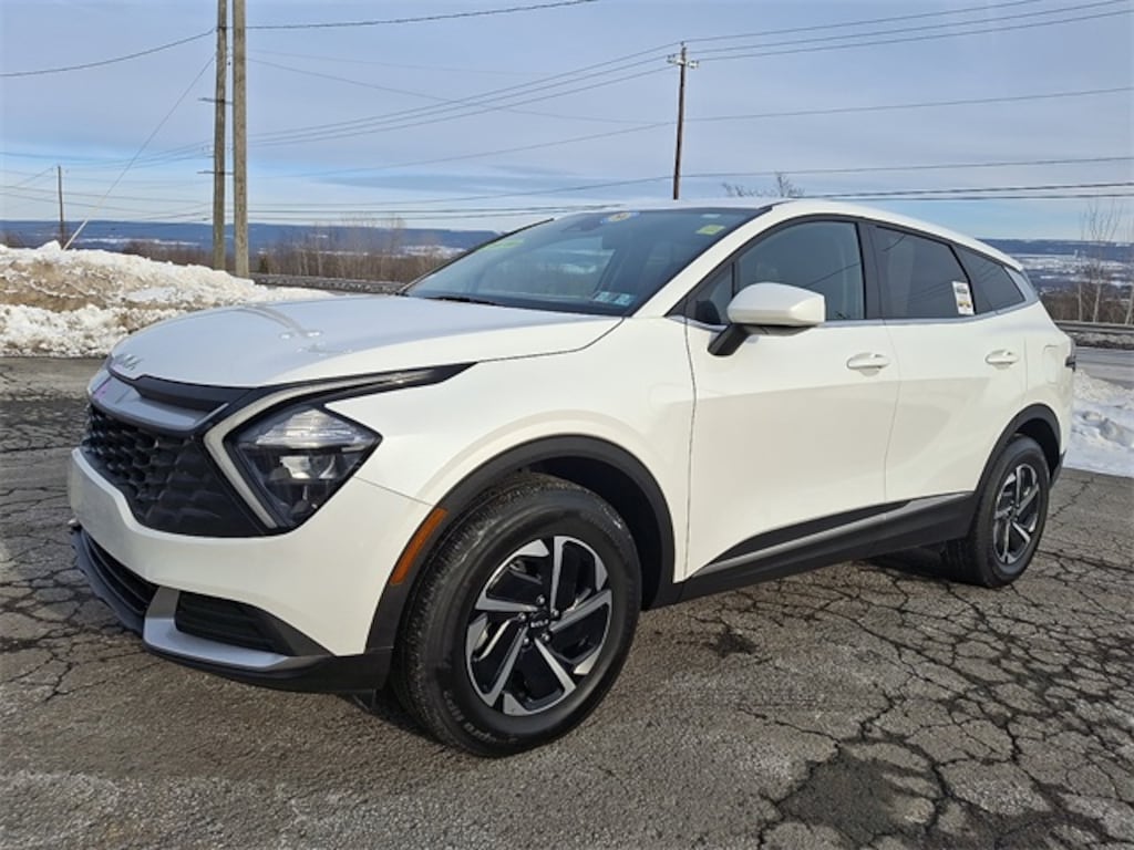 Used 2023 Kia Sportage Hybrid LX SUV