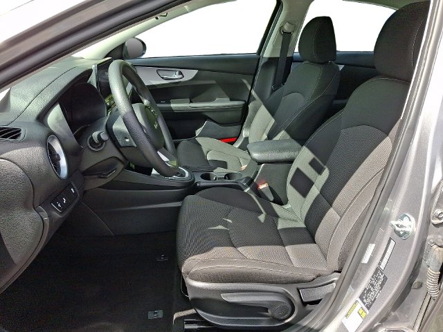 Additional photo of vehicle.