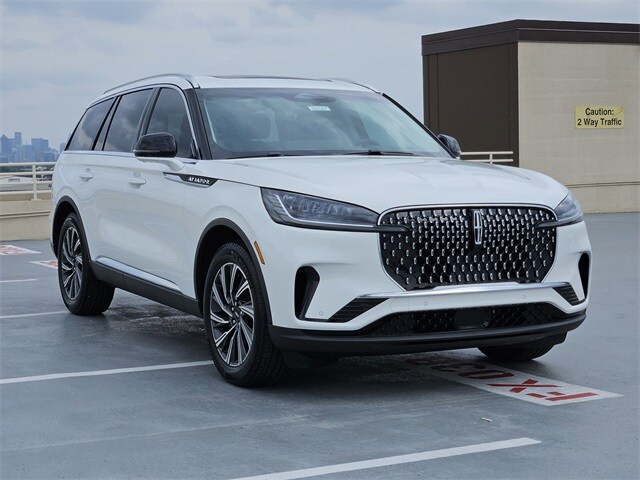 2025 Lincoln Aviator Premiere photo 3