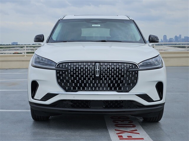 2025 Lincoln Aviator Premiere photo 2