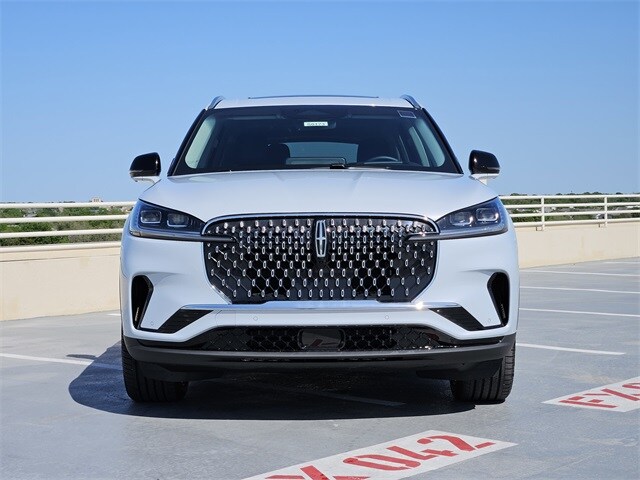 2025 Lincoln Aviator Reserve photo 2