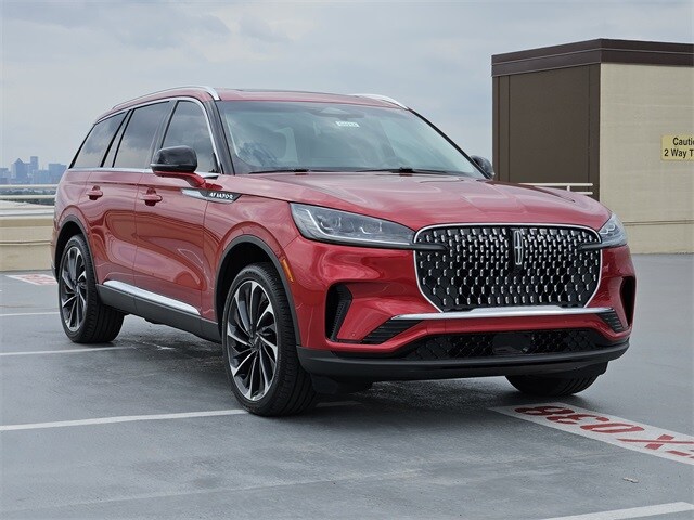 2025 Lincoln Aviator Reserve photo 3