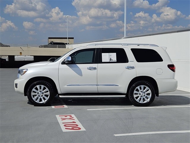 2018 Toyota Sequoia Platinum photo 4