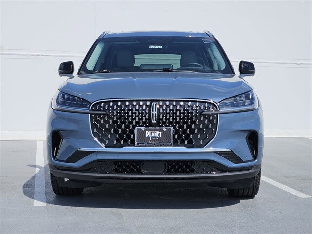 2025 Lincoln Aviator Premiere photo 2