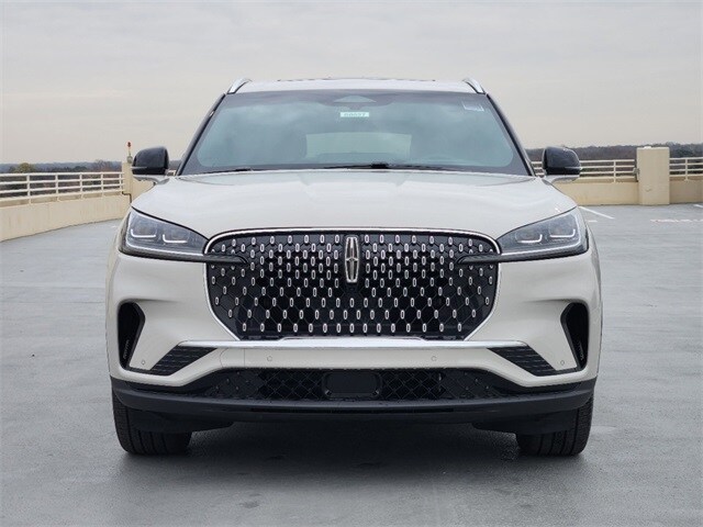 2025 Lincoln Aviator Reserve photo 2