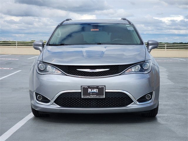 Used 2019 Chrysler Pacifica Touring L with VIN 2C4RC1BG1KR537175 for sale in Dallas, TX