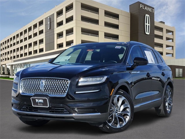 2023 Lincoln Nautilus Reserve AWD's photo