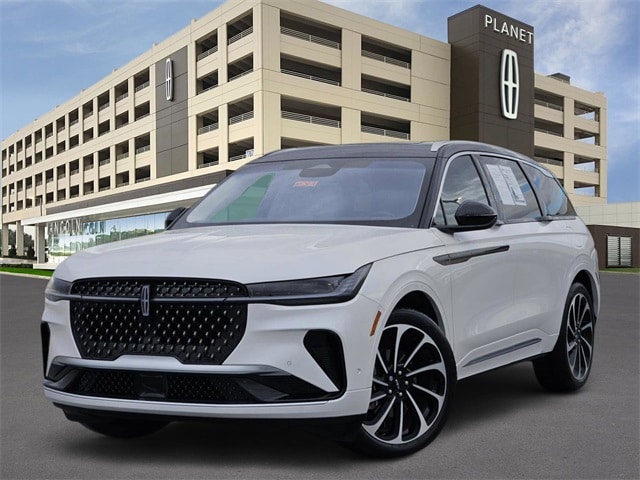 2024 Lincoln Nautilus Black Label AWD's photo