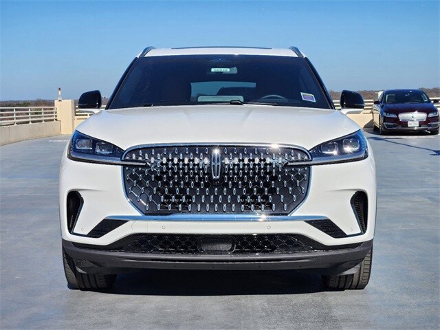 2025 Lincoln Aviator Reserve photo 2