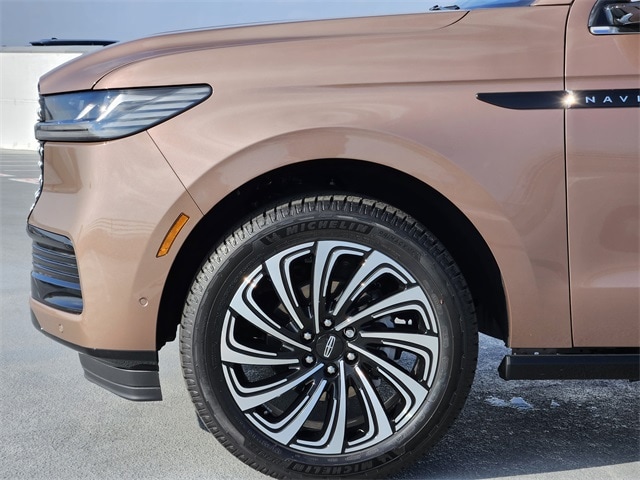 2025 Lincoln Navigator Black Label L - Photo 9