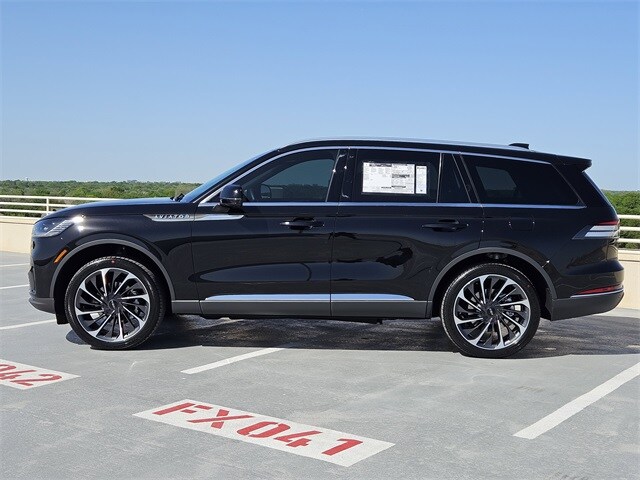 2025 Lincoln Aviator Reserve photo 4