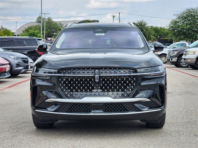 2024 Lincoln Nautilus Black Label photo 2