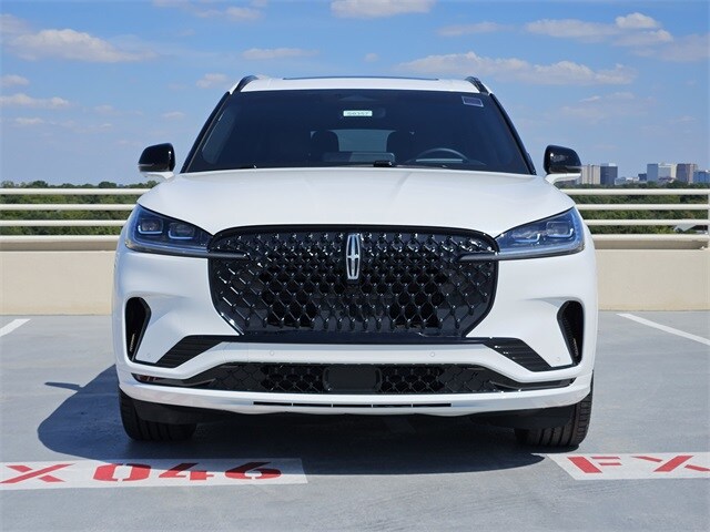 2025 Lincoln Aviator Reserve photo 2