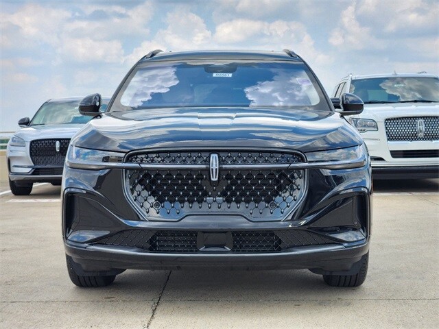 2024 Lincoln Nautilus Black Label photo 2