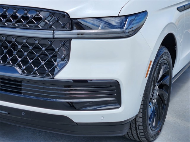 2025 Lincoln Navigator Reserve L - Photo 8
