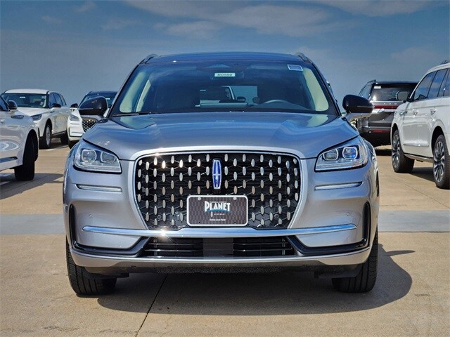 2024 Lincoln Corsair Grand Touring photo 2