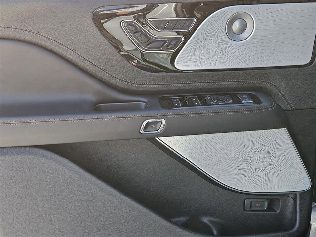 2025 Lincoln Aviator Black Label - Photo 22