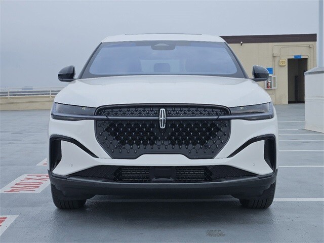 2024 Lincoln Nautilus Premiere photo 2
