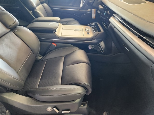 2025 Lincoln Navigator Reserve L - Photo 13