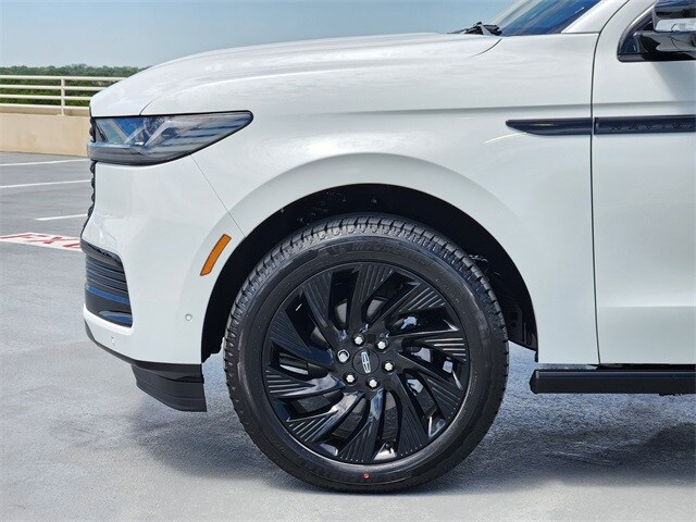 2025 Lincoln Navigator Reserve L - Photo 9