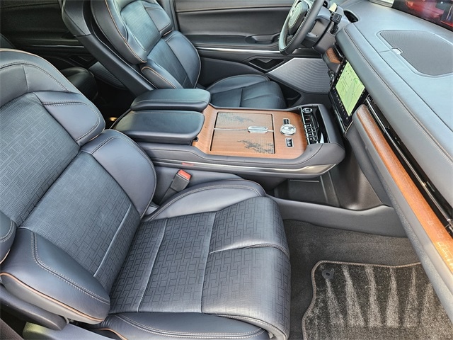 2025 Lincoln Navigator Black Label L - Photo 14