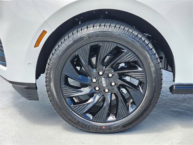2025 Lincoln Navigator Reserve L - Photo 10