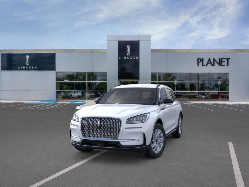 2026 Lincoln Corsair Premiere photo 2