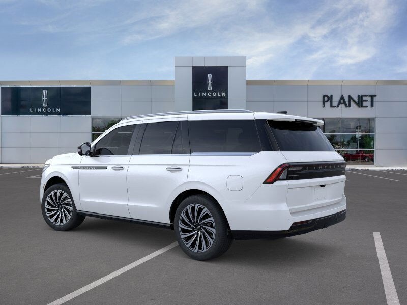 2025 Lincoln Navigator Black Label photo 4