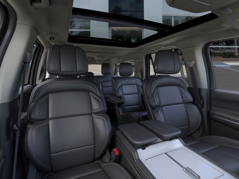 2025 Lincoln Navigator Reserve L - Photo 10
