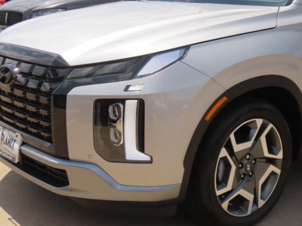 Used 2025 Hyundai Palisade SEL Premium 7P FWD SUV