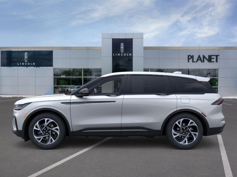 2026 Lincoln Nautilus Premiere photo 3