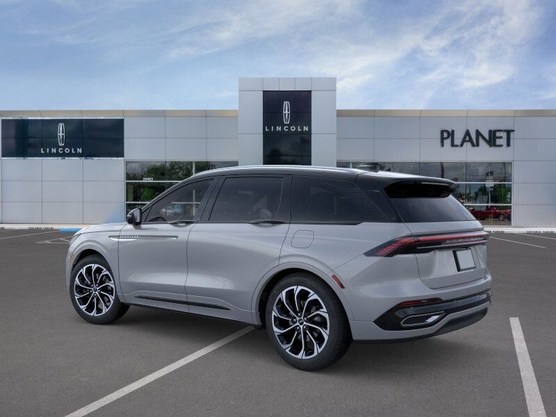 2026 Lincoln Nautilus Reserve photo 4