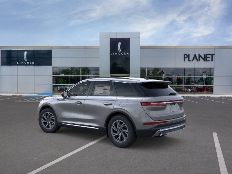 2026 Lincoln Corsair Premiere photo 4