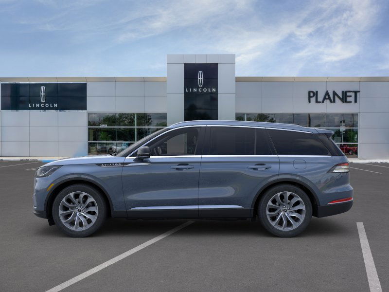 2025 Lincoln Aviator Reserve photo 3