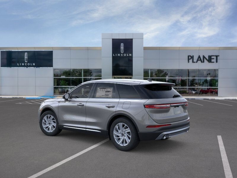 2025 Lincoln Corsair Premiere photo 4