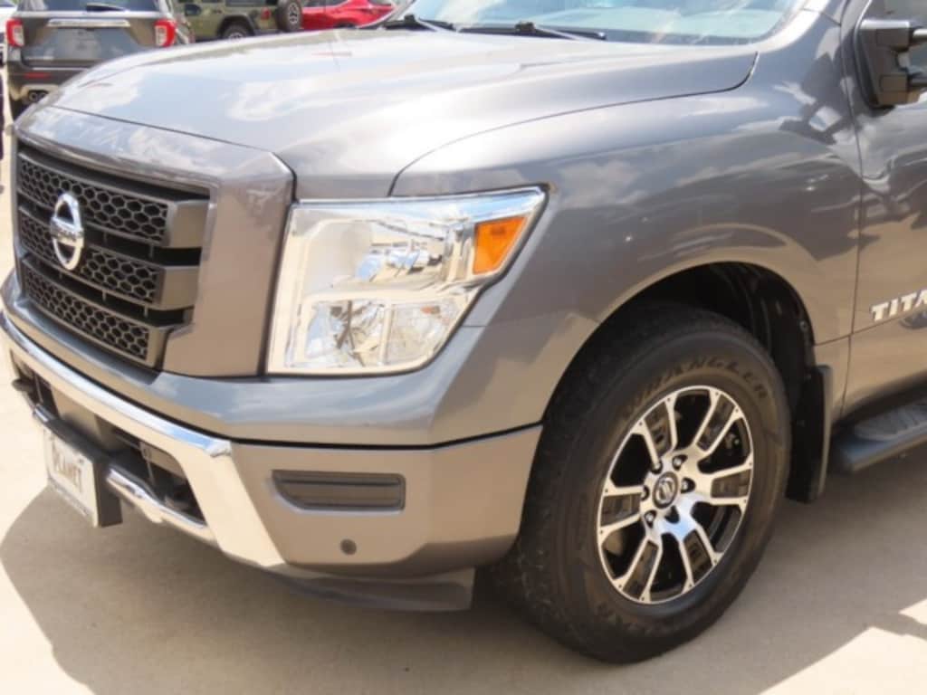 Used 2021 Nissan Titan 4x4 Crew Cab SV Truck
