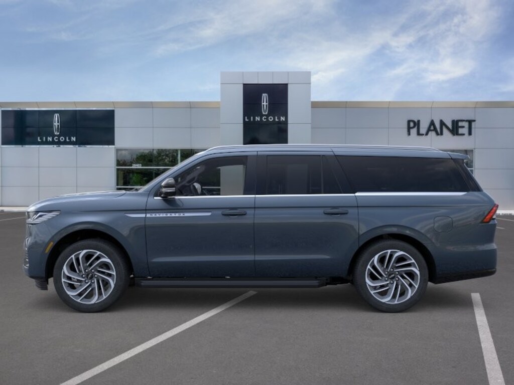 New 2026 Lincoln Navigator Premiere L SUV