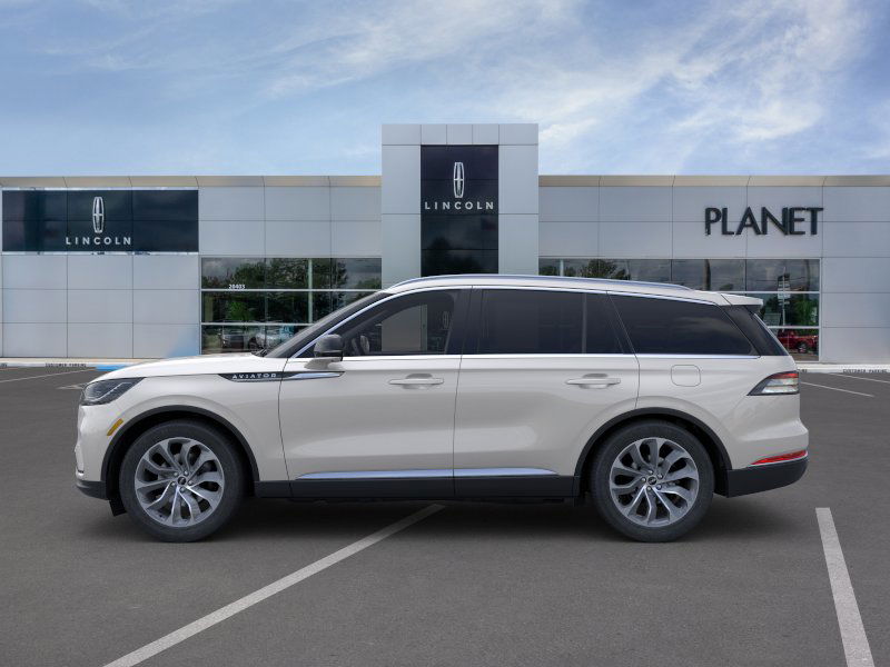 2025 Lincoln Aviator Reserve photo 3