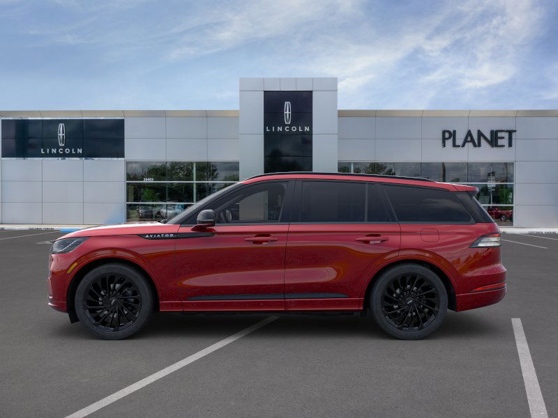 2025 Lincoln Aviator Reserve photo 3