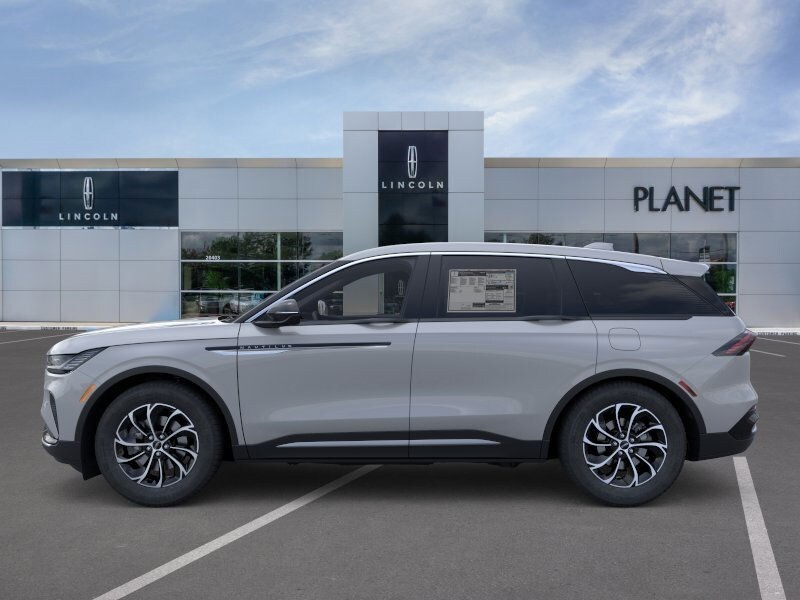 2026 Lincoln Nautilus Premiere photo 3