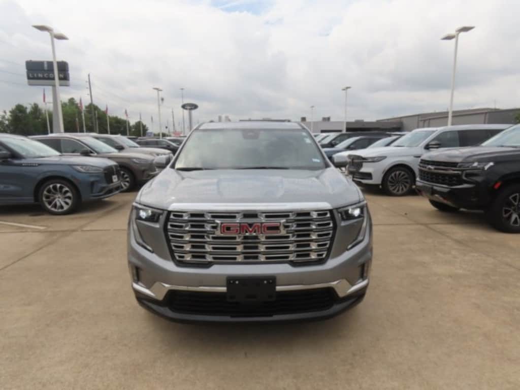 Used 2025 GMC Acadia FWD 4dr Denali Car