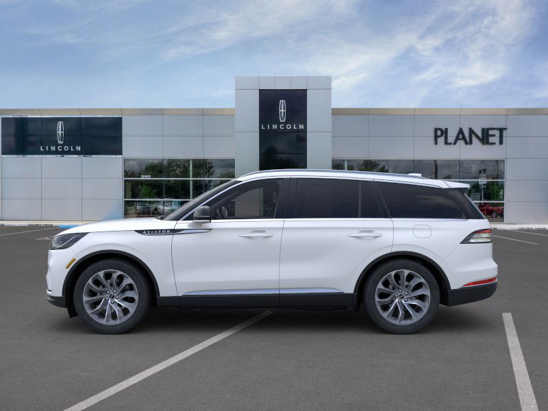 2025 Lincoln Aviator Reserve photo 3