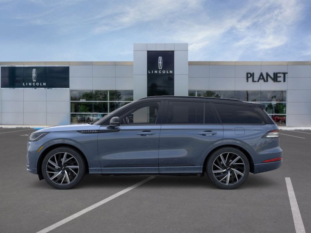 New 2026 Lincoln Aviator Black Label SUV