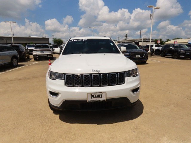2018 Jeep Grand Cherokee Laredo E photo 3